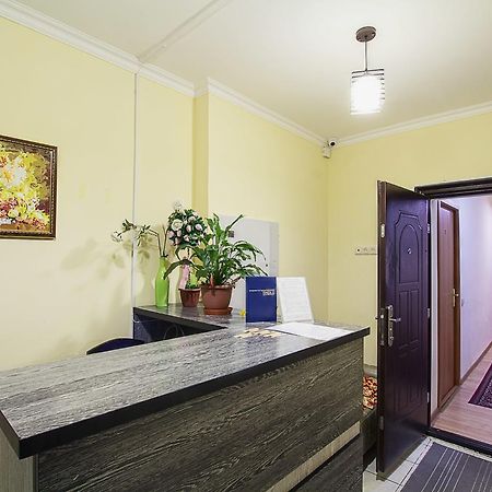 Bereket Hotel Астана Екстериор снимка